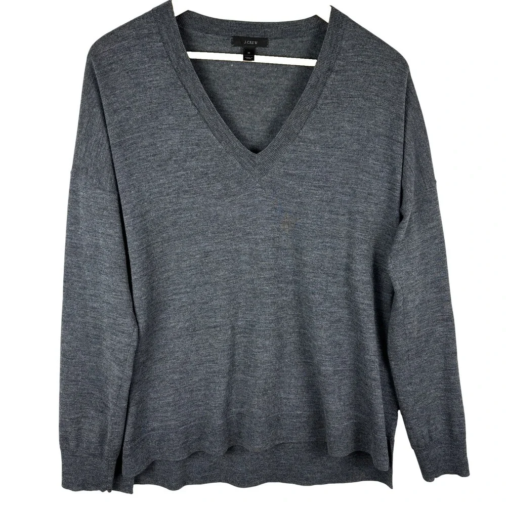 J Crew Men V-Neck Wool Sweater Sz M Gray Pullover Lightweight Preppy Breathable